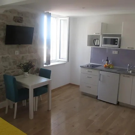 Sea View Positive Place Apartman