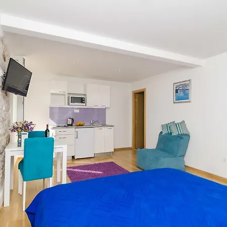 Sea View Positive Place Apartman