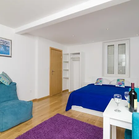 Sea View Positive Place Apartman