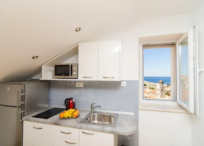 Sea View Positive Place דירה